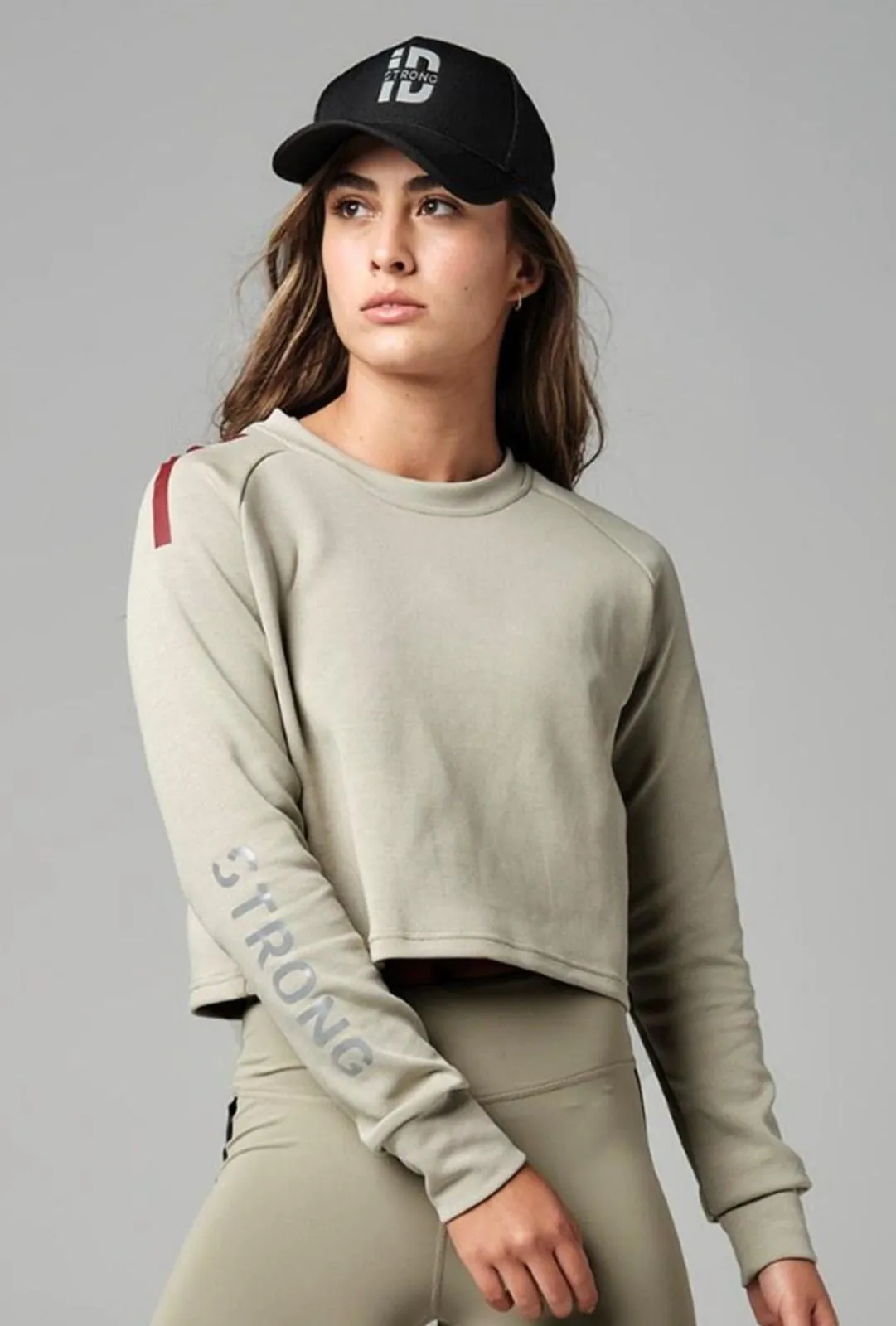 Strong ID Long Sleeve Crop Pullover